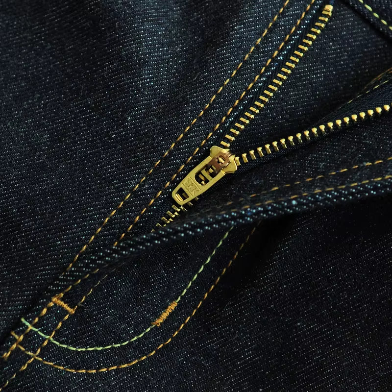Vaqueros para hombre. Estilo vintage, grueso y duradero.