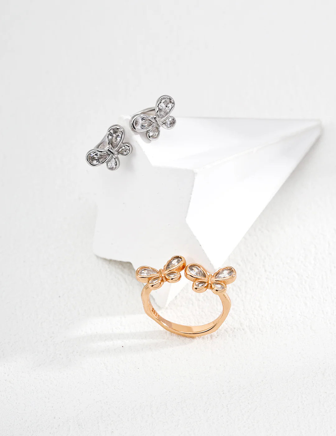 Anillo Doble Mariposa con Cristales de Circonia