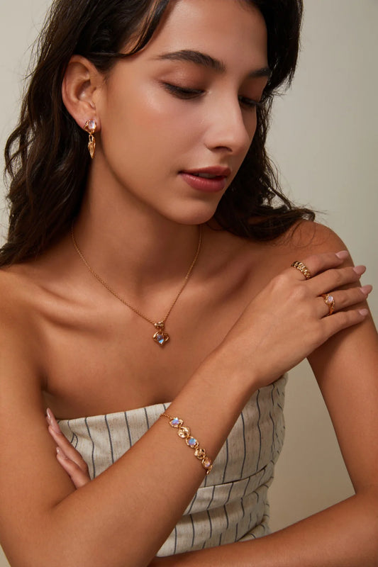 Collar Retro de Piedra Luna