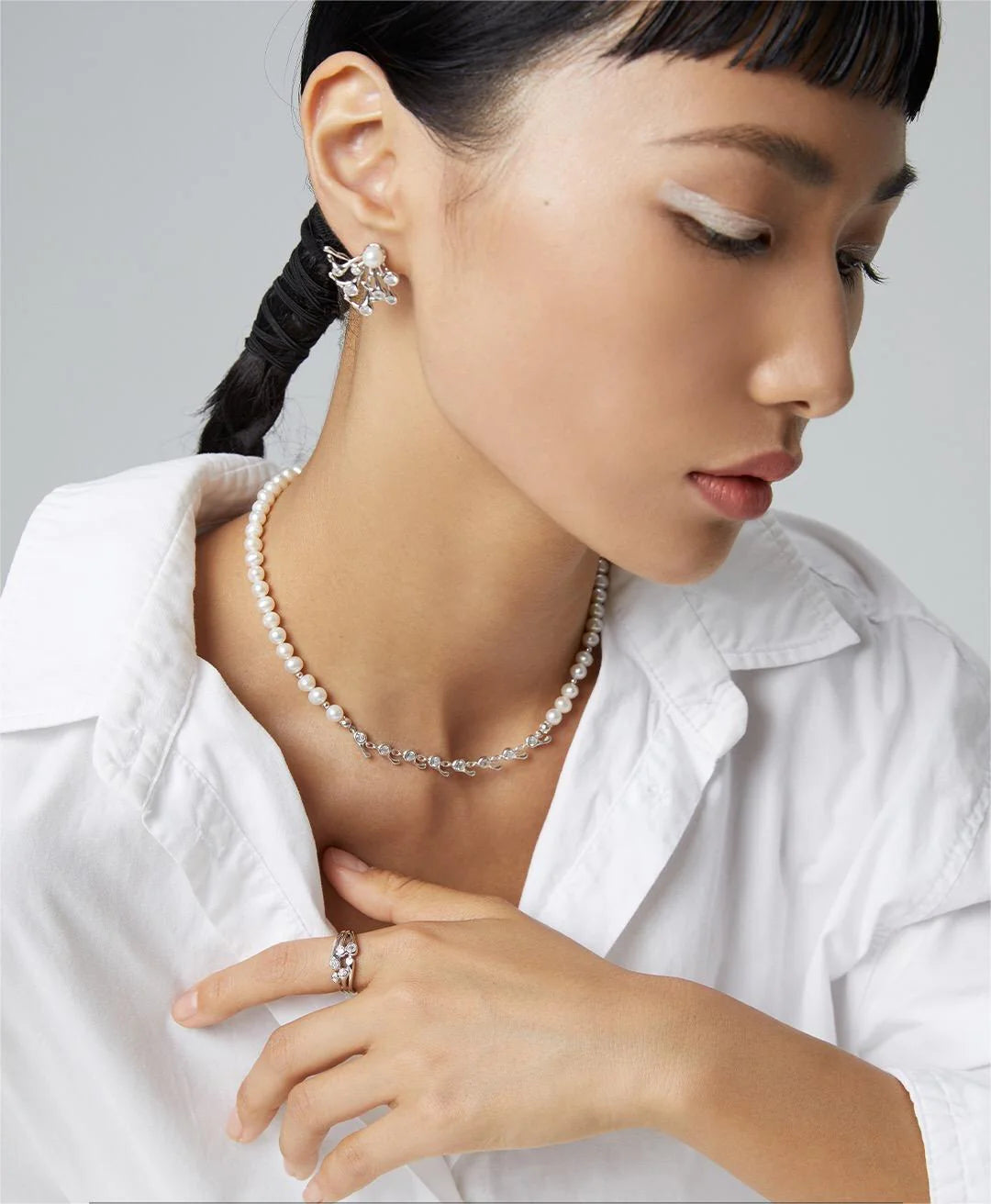 Anillo Minimalista con Circonita Apilable