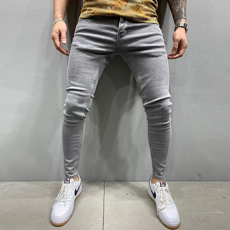 Vaqueros negros para hombre, slim fit.