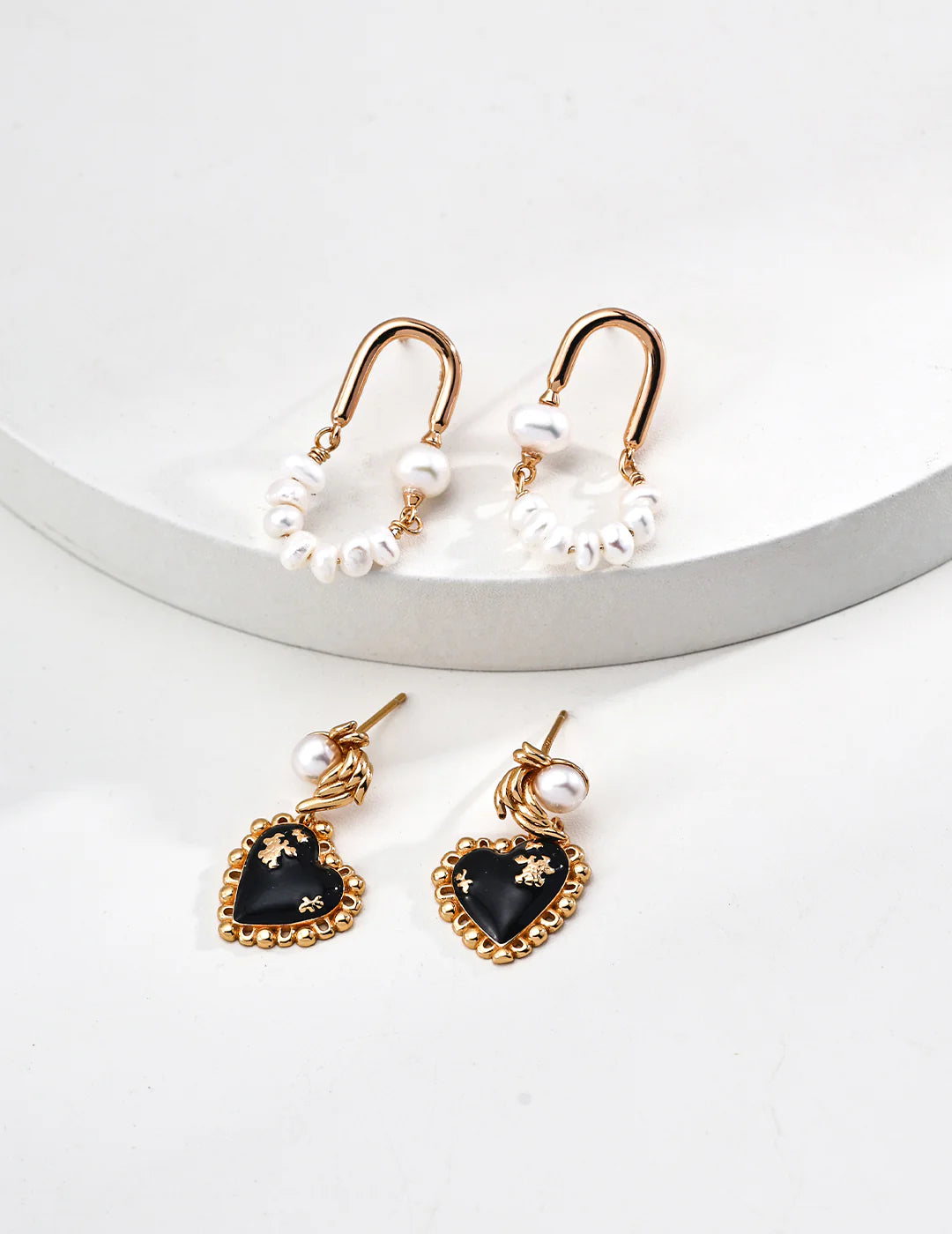 Pendientes de perla natural a la moda