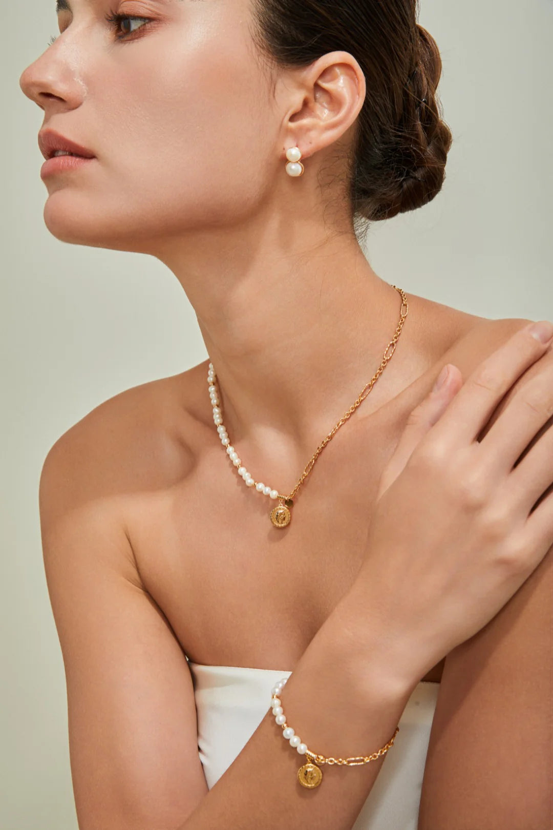 Collar Vintage “Queen” con Perla Natural