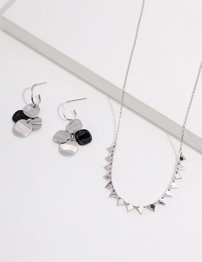 Pendientes Geométricos con Brillo en Capas