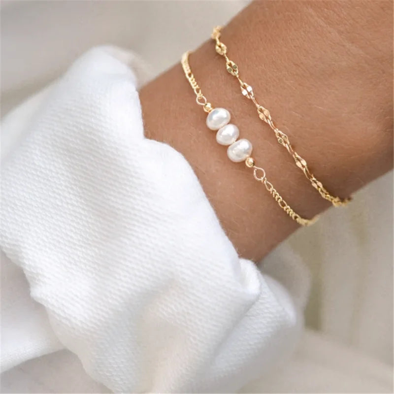 Pulsera de plata de ley 925 para mujer con tres cuentas tipo perla.