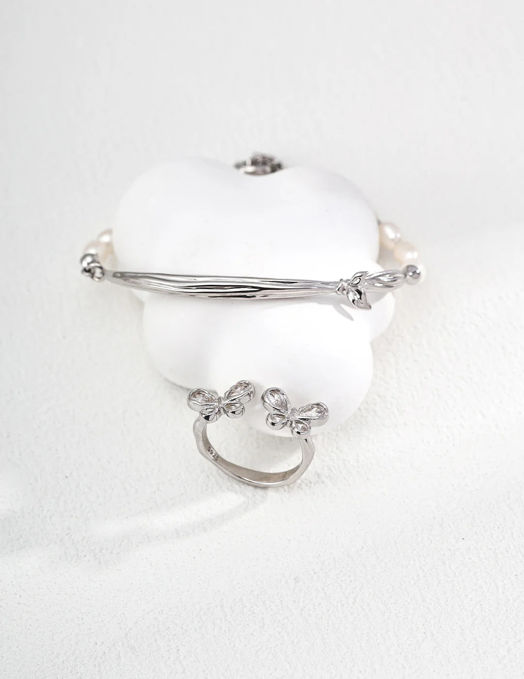 Anillo Doble Mariposa con Cristales de Circonia