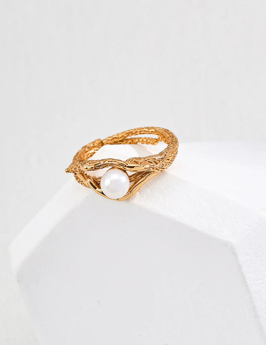 Anillo minimalista con perla natural